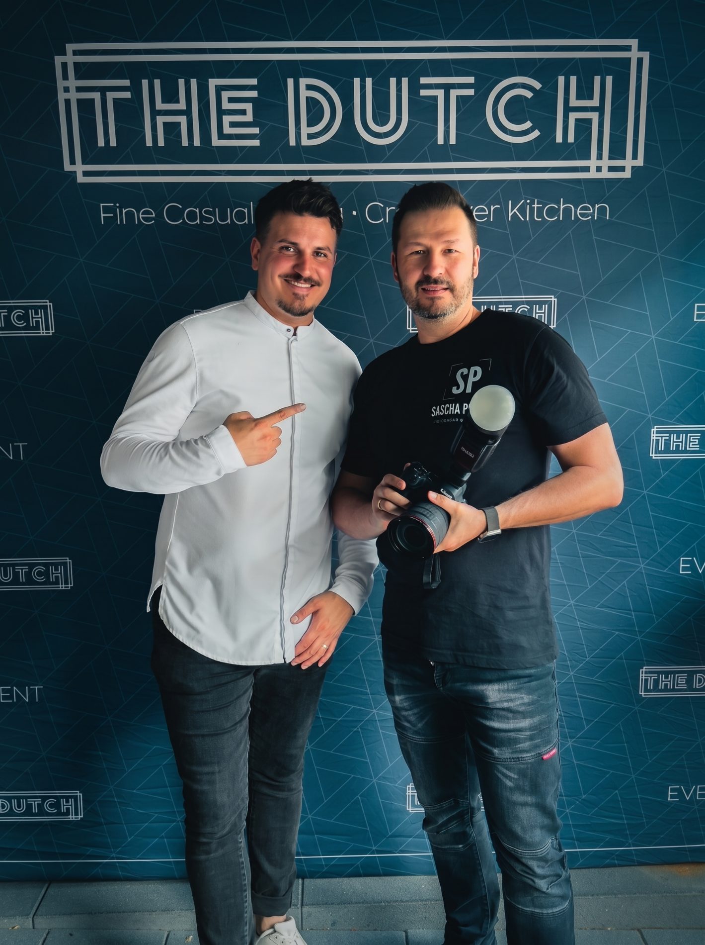 Sascha Perrone mit Küchenchef